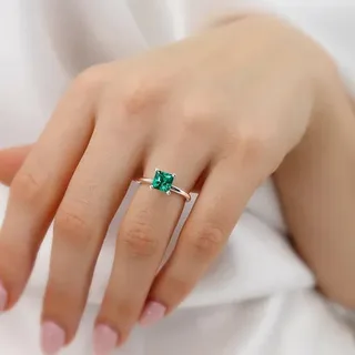 Sustainable Sophistication with Lily Arkwright Lab Diamond Jewelry